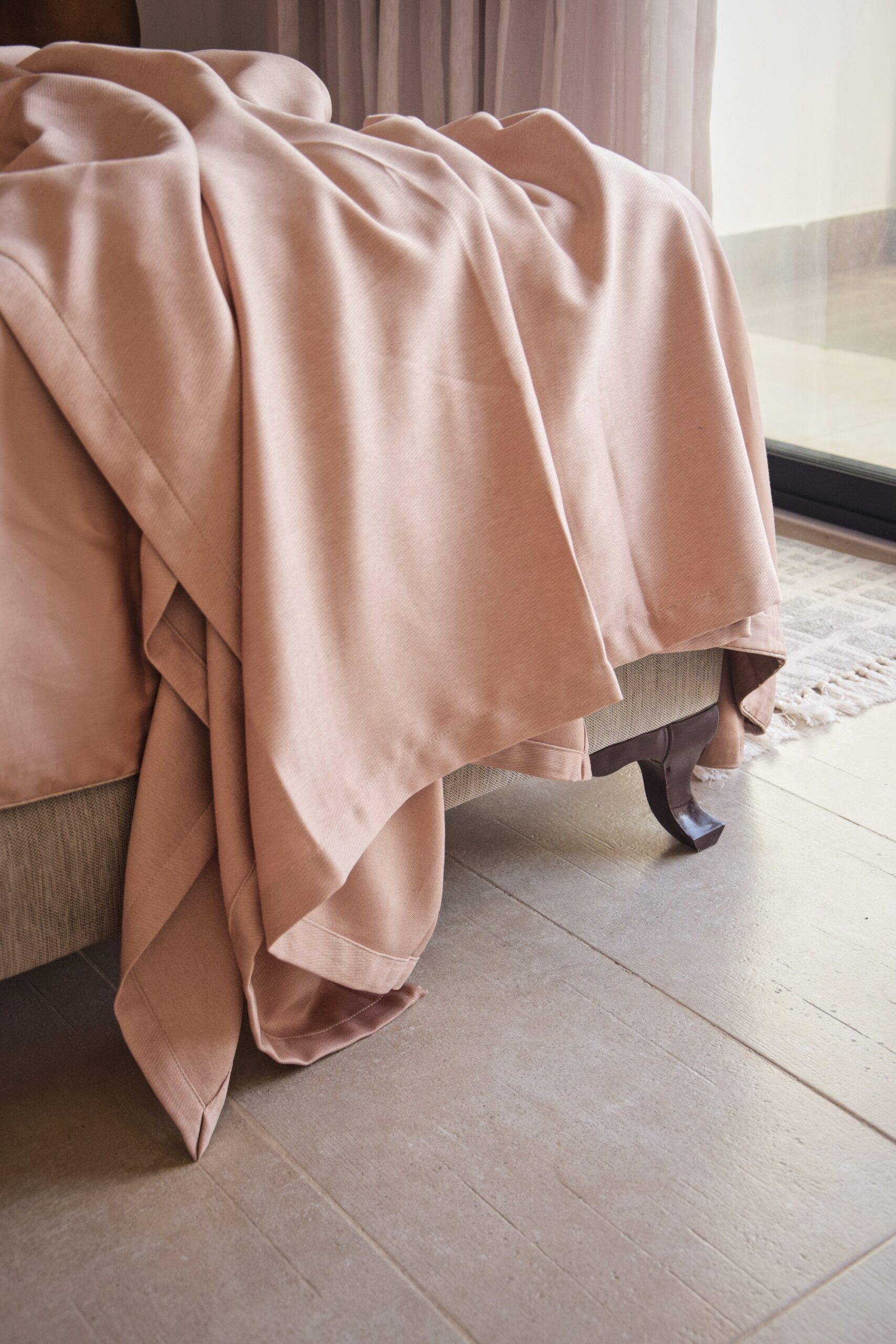 "Brume des montagnes": jeté de lit 100% gabardine de soie – Image 9