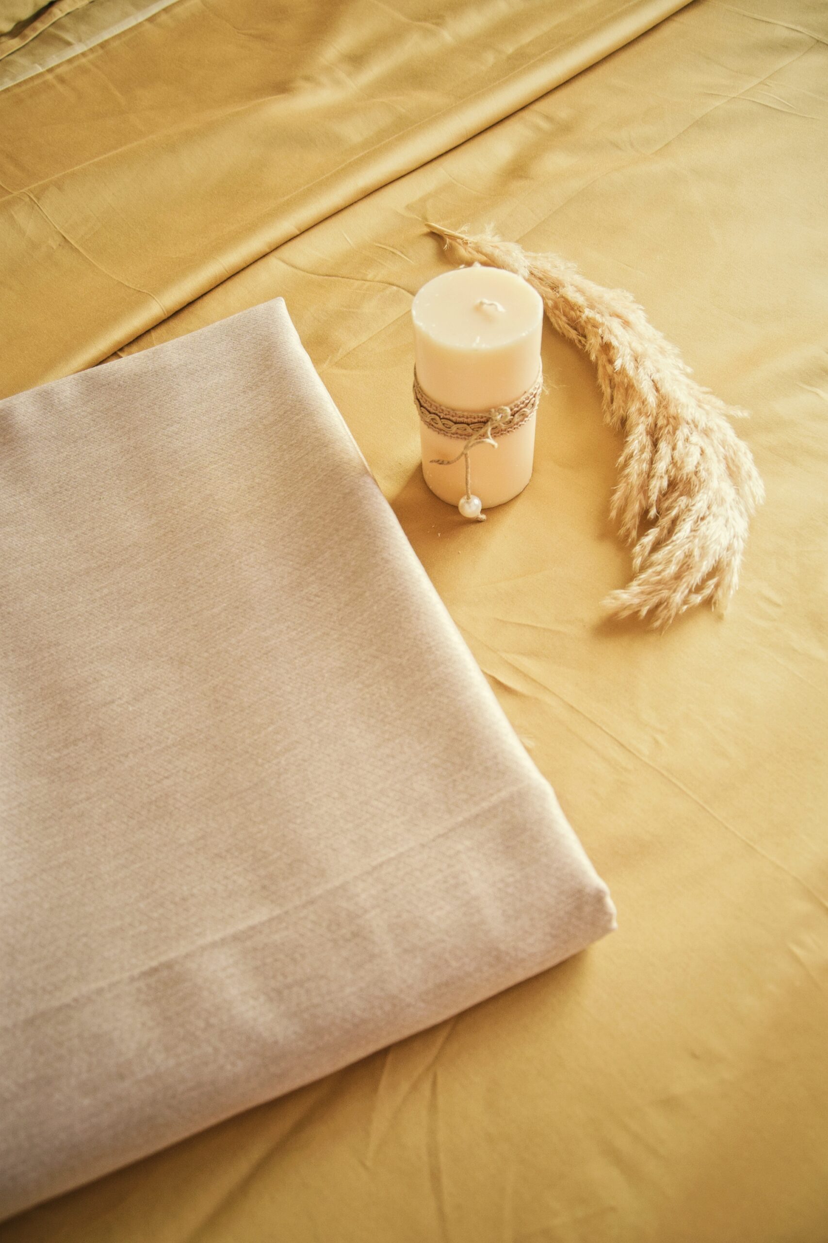 "Brume des montagnes": jeté de lit 100% gabardine de soie – Image 2